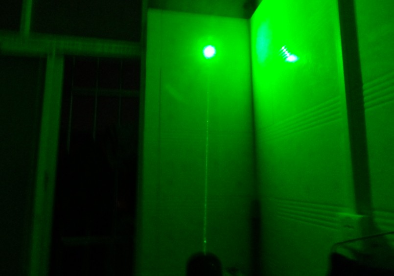 Yeşil Lazer Pointer Eğitim Ara - Laser Pointer Cat Toy Automatic incelemesi ve fiyatı